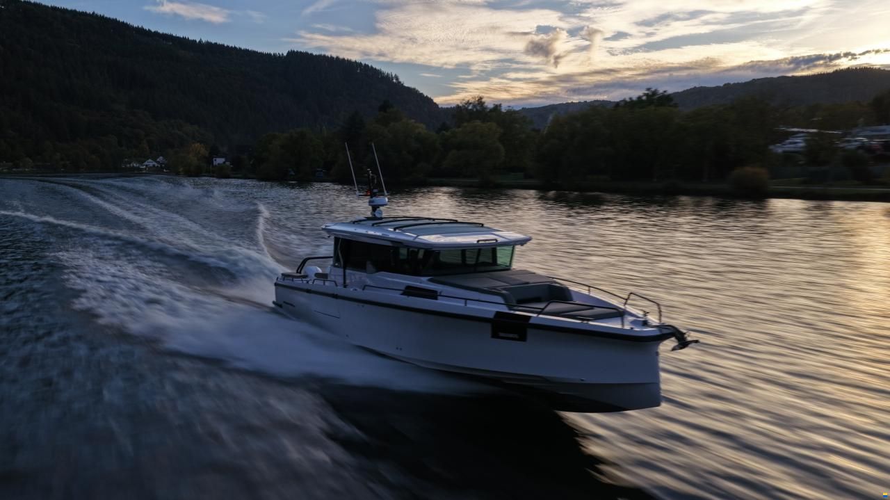 Axopar 45 XC Cross Cabin
