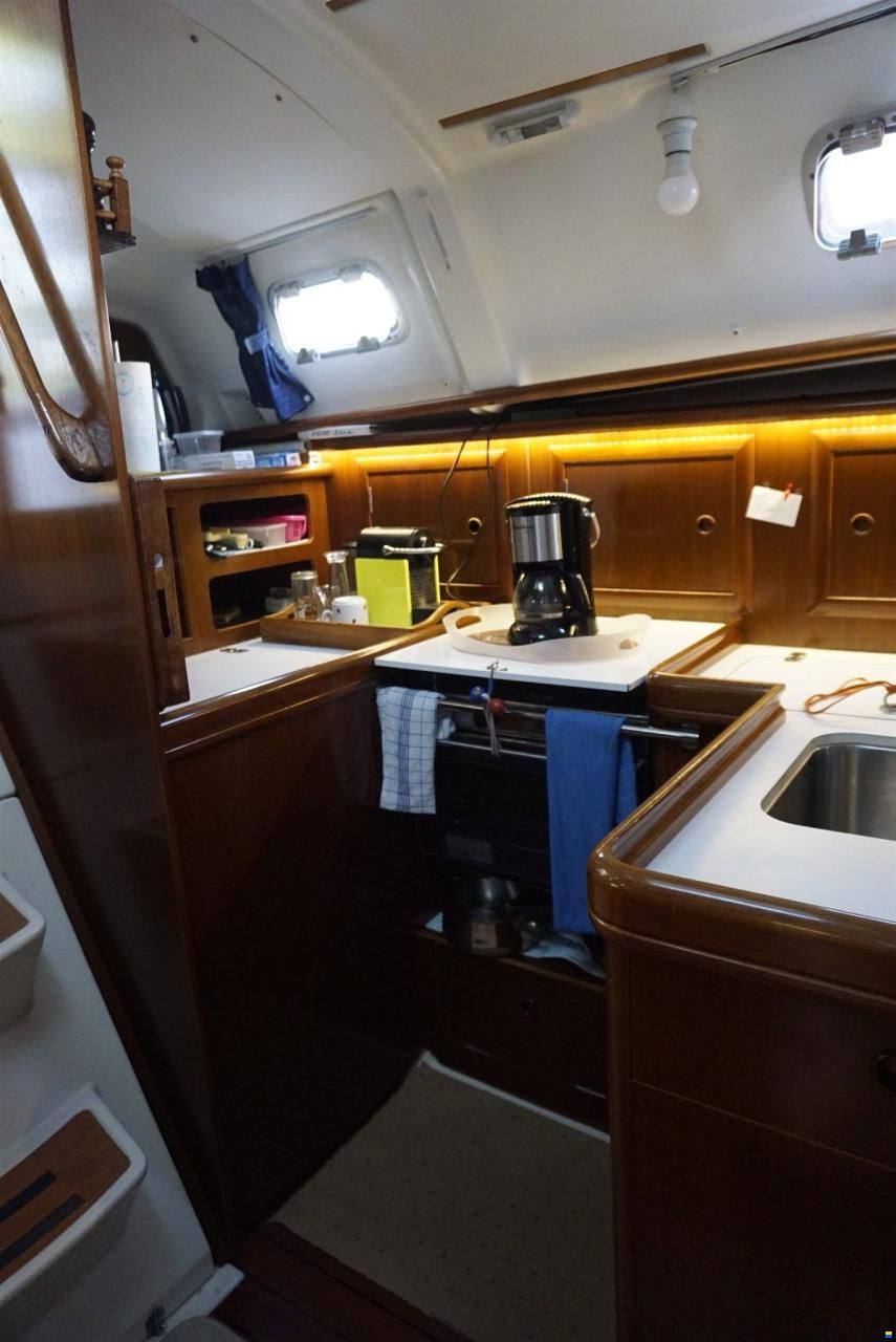 Beneteau OCEANIS 331