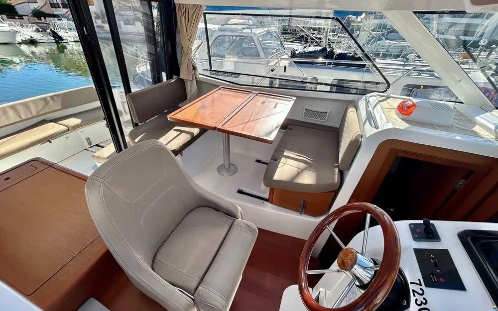 Jeanneau Merry Fisher 855