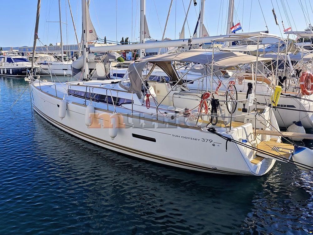 Jeanneau Sun Odyssey 379