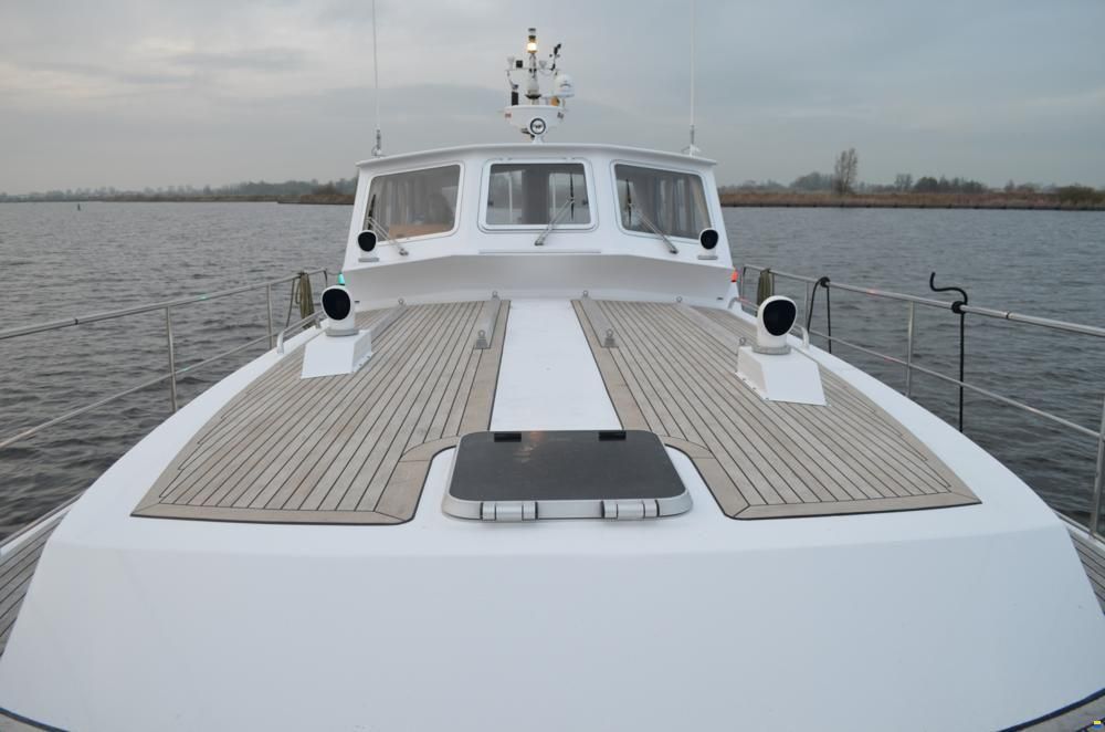 Pilot 44