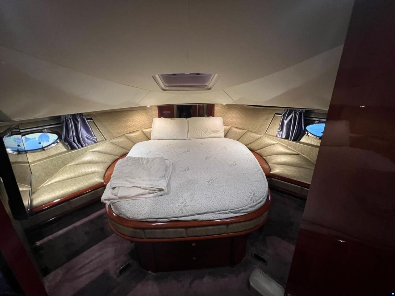 Fairline Squadron 52