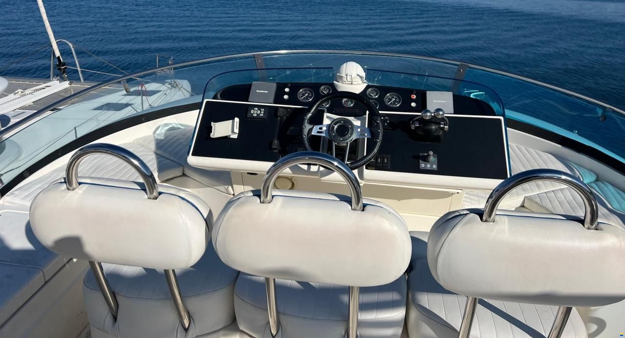 Fairline Squadron 52
