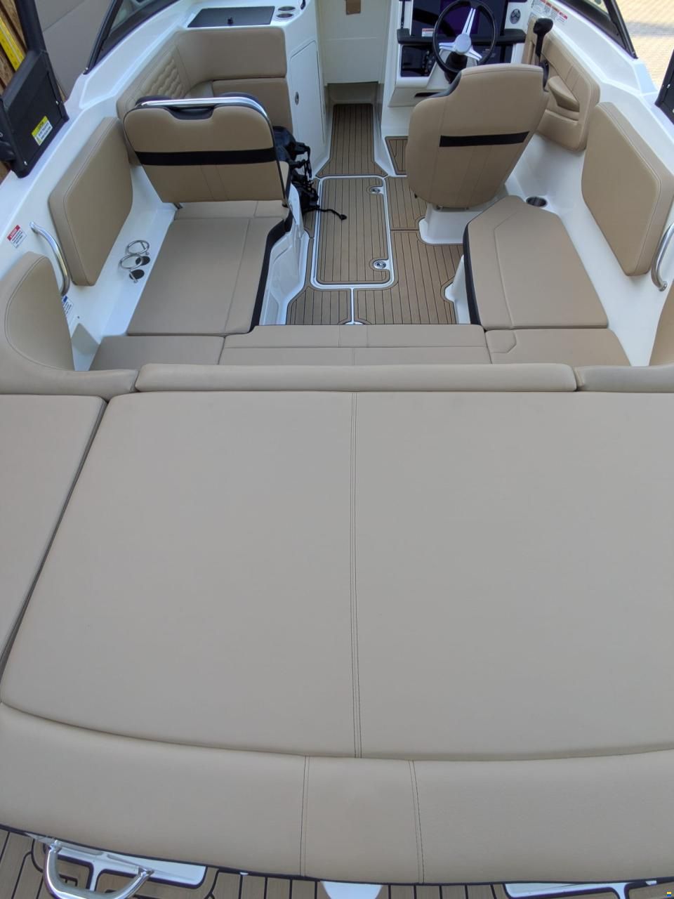 Sea Ray 210 SPXe