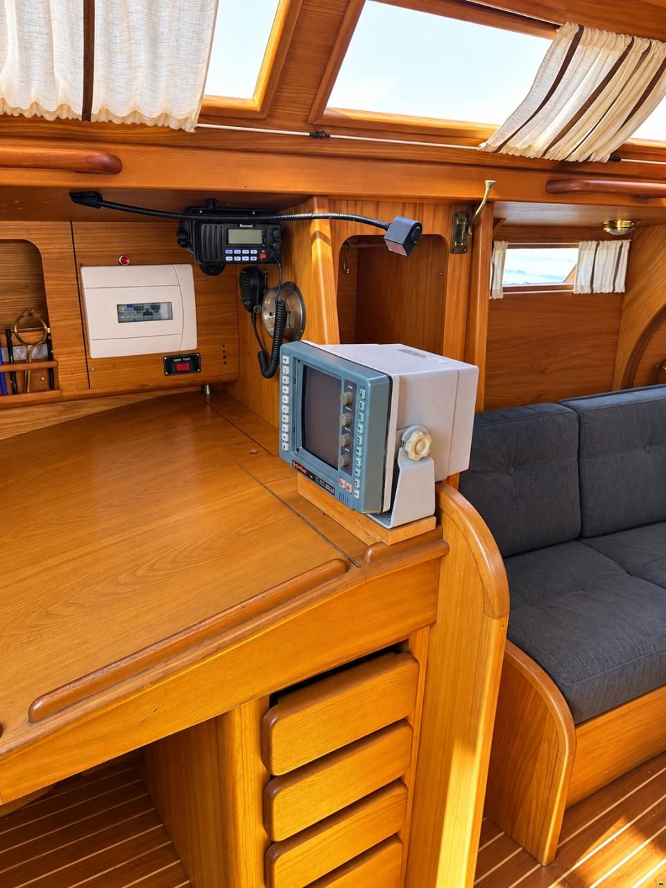 Alubat OVNI 32