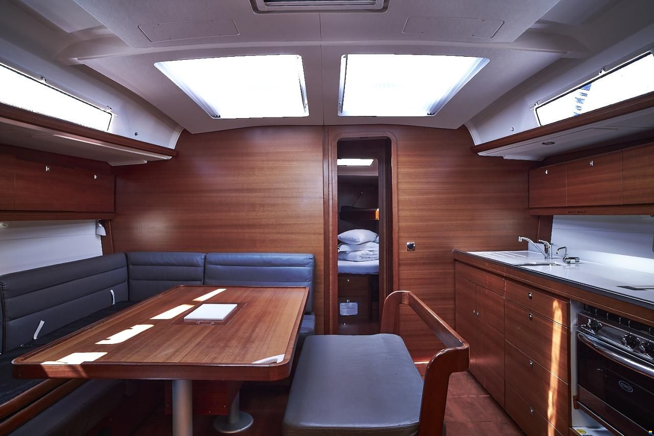 Dufour 460