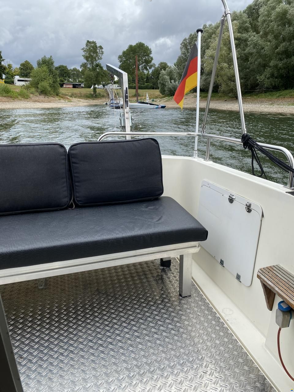 Fairline Sedan32