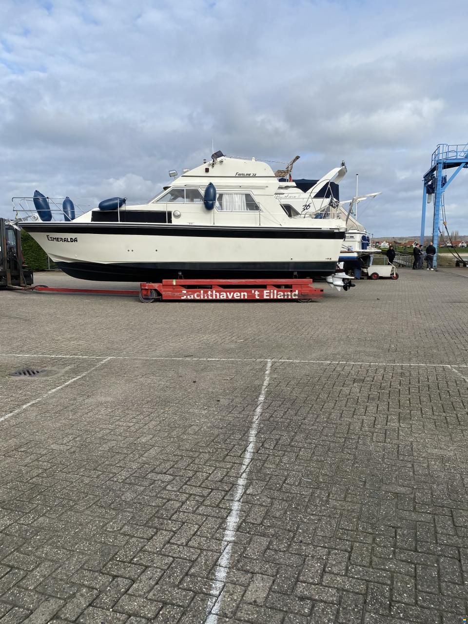 Fairline Sedan32