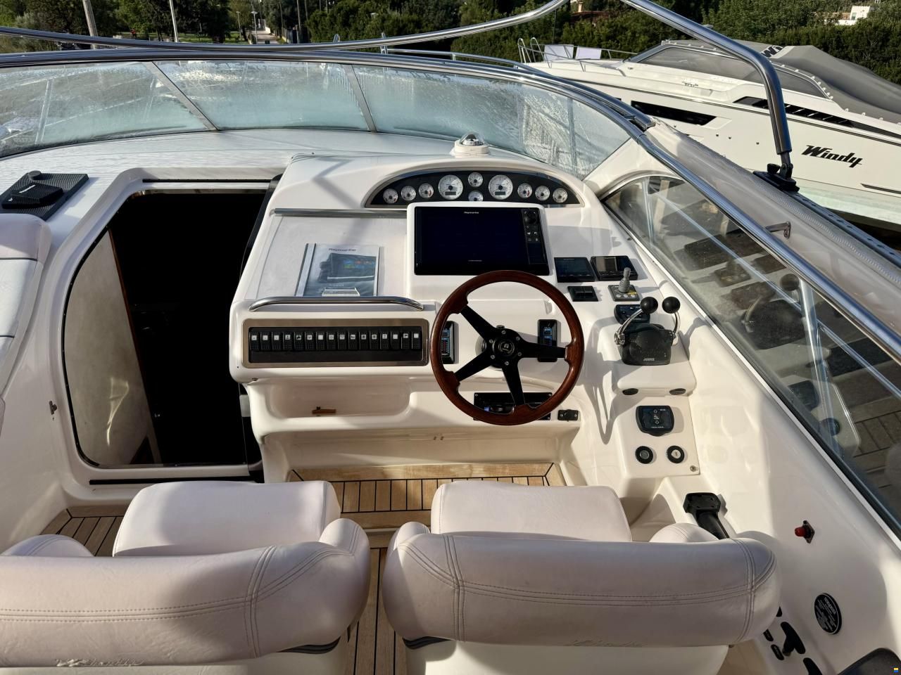 Windy 40 Bora