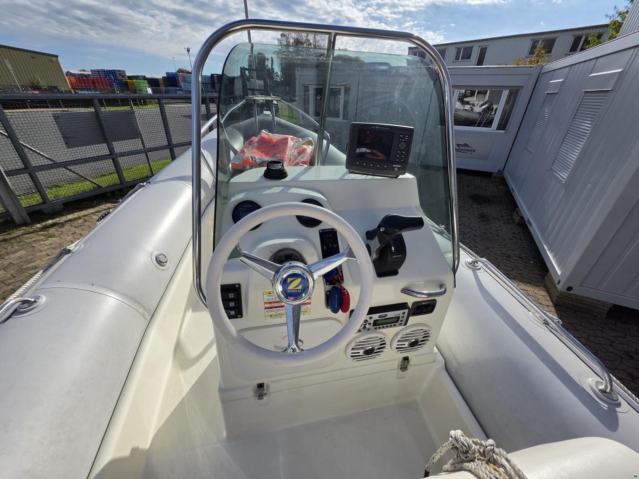 Zodiac Pro Open 650