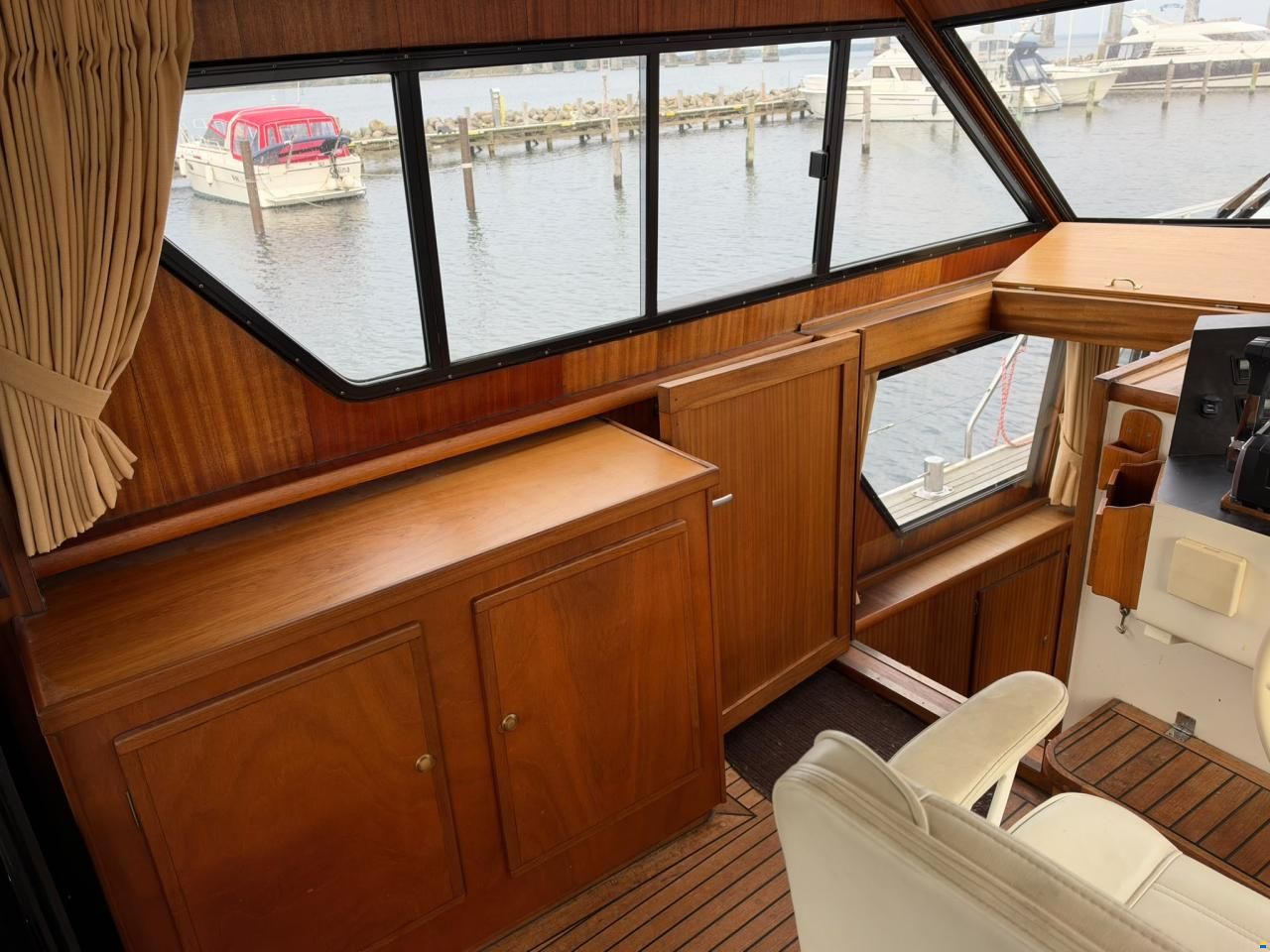 Wim van der Valk Super Falcon 45 GS