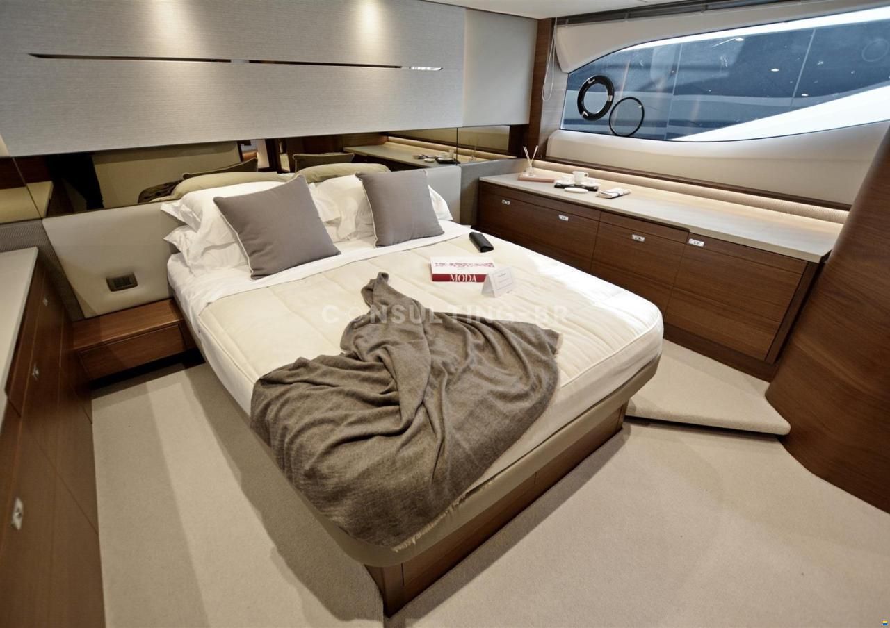 Princess YACHTS V55