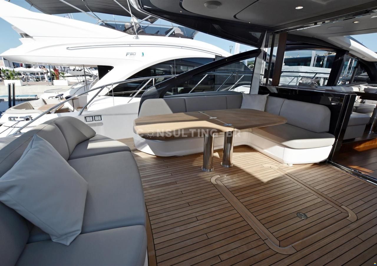 Princess YACHTS V55