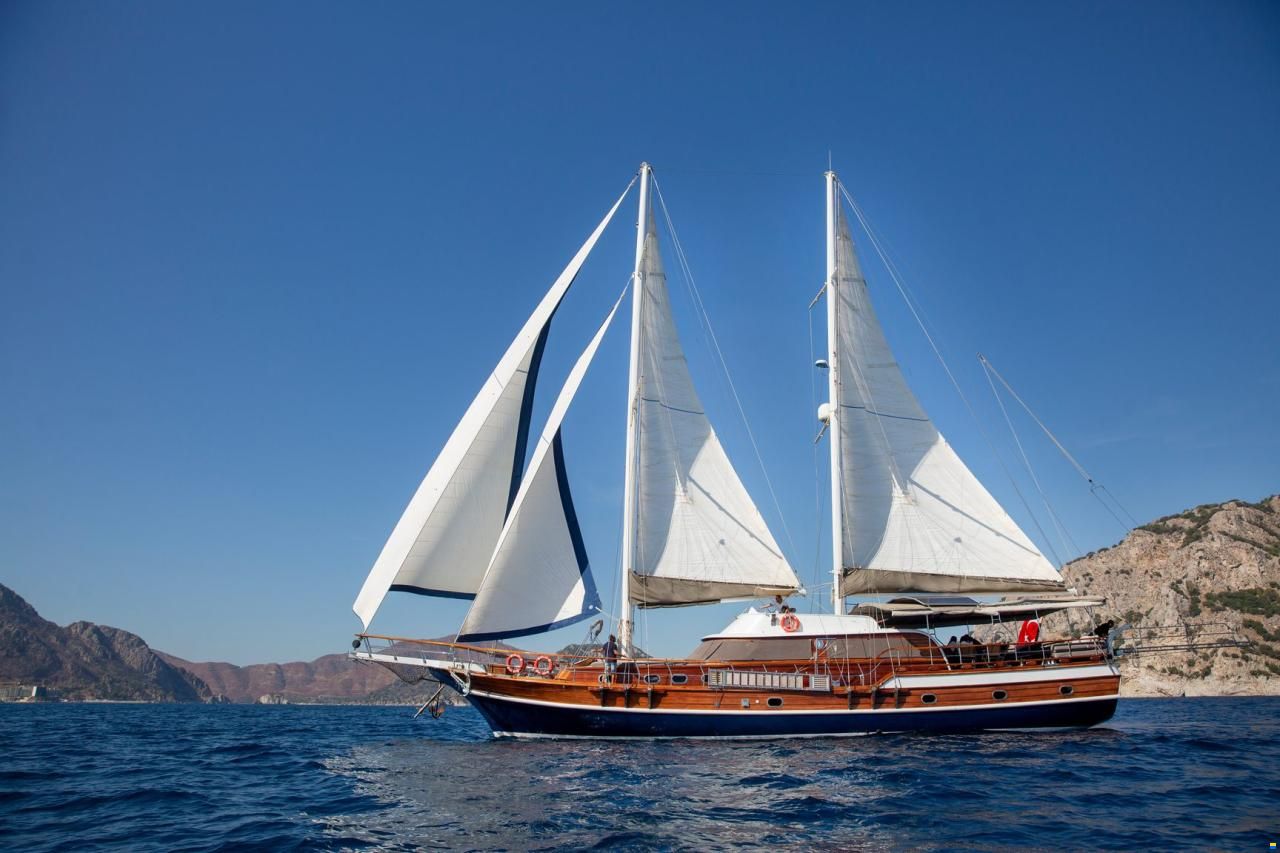 Custom Ketch 24m