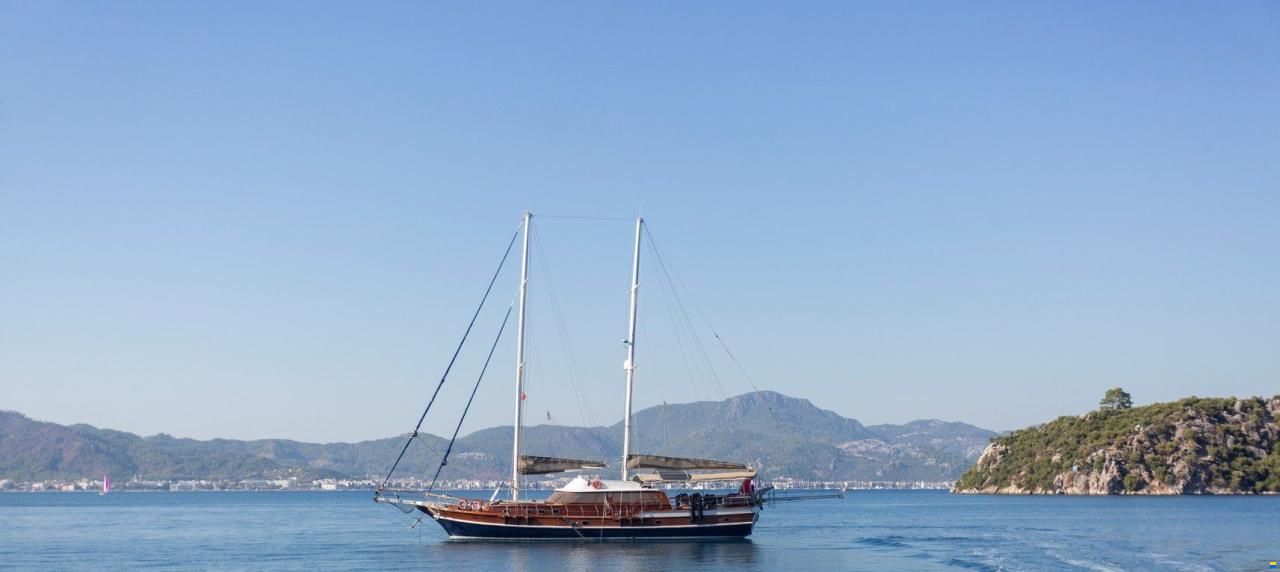 Custom Ketch 24m