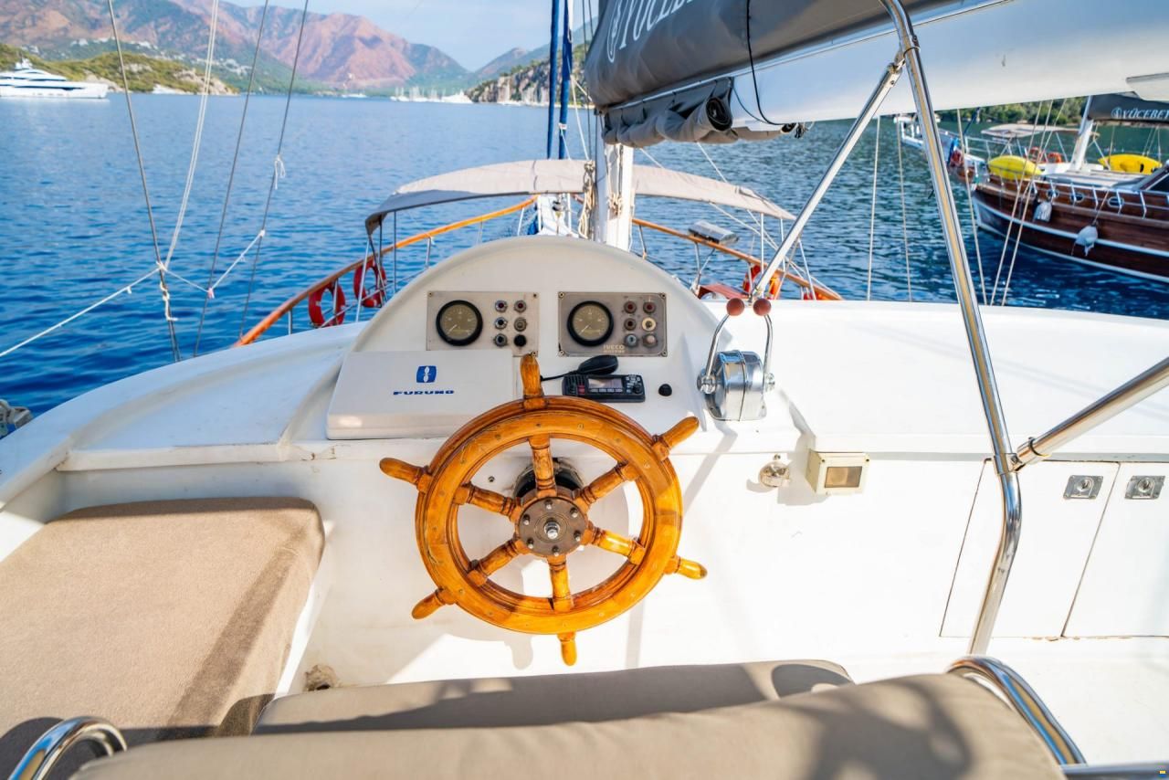 Custom Ketch 24m