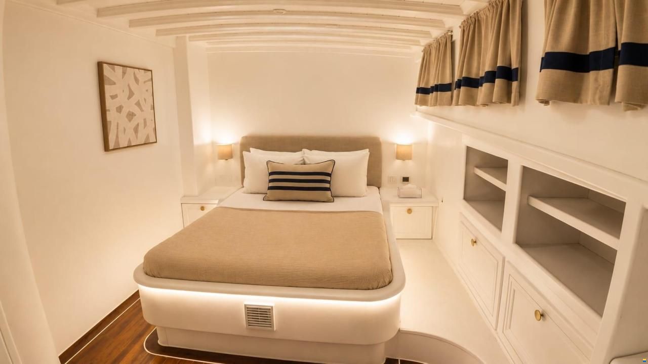 Custom Ketch 24m
