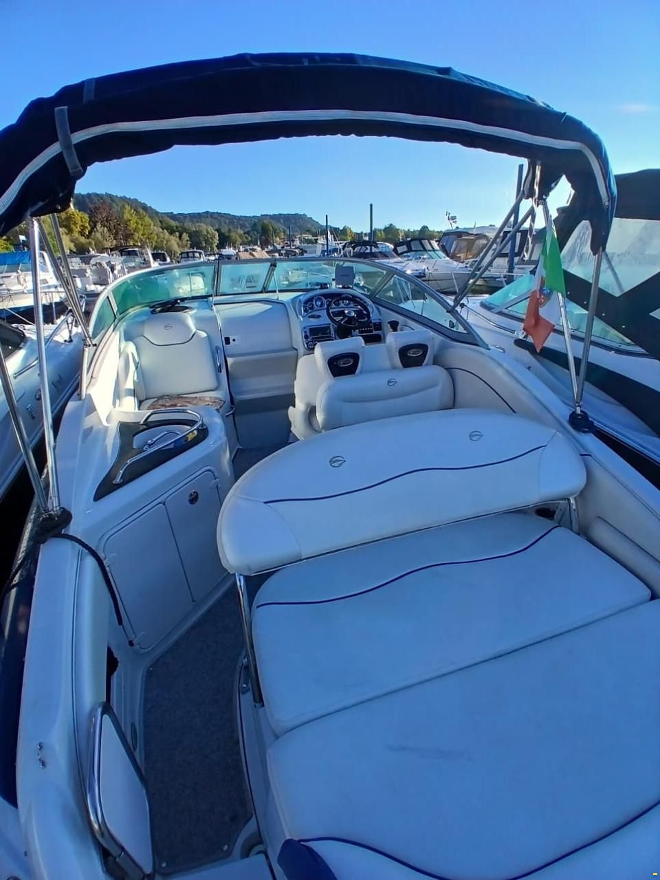 Crownline 270CR