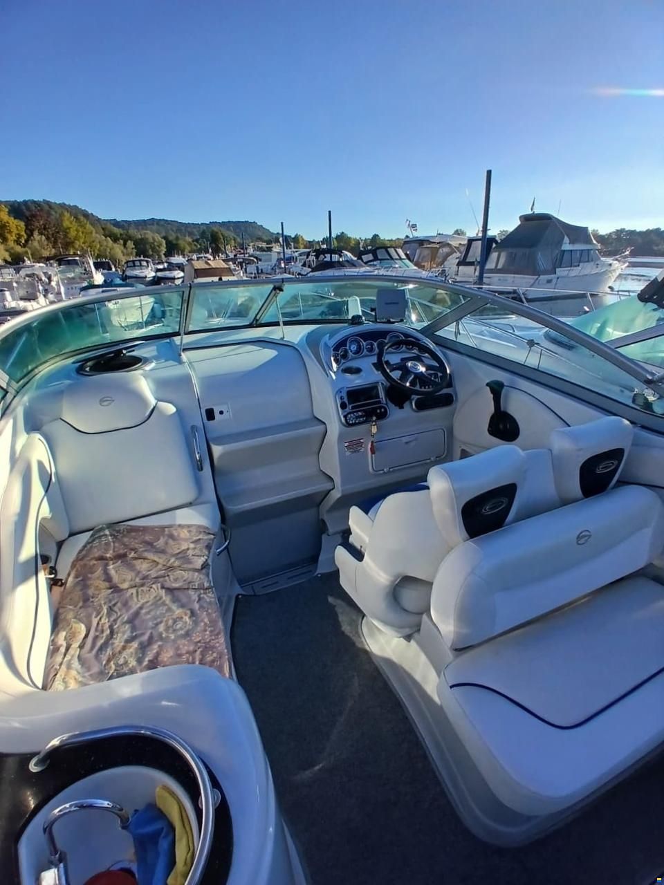 Crownline 270CR