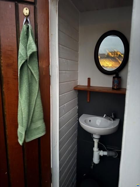 Wohnschiff / Hausboot