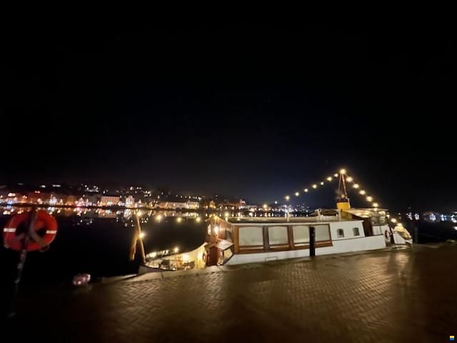 Wohnschiff / Hausboot
