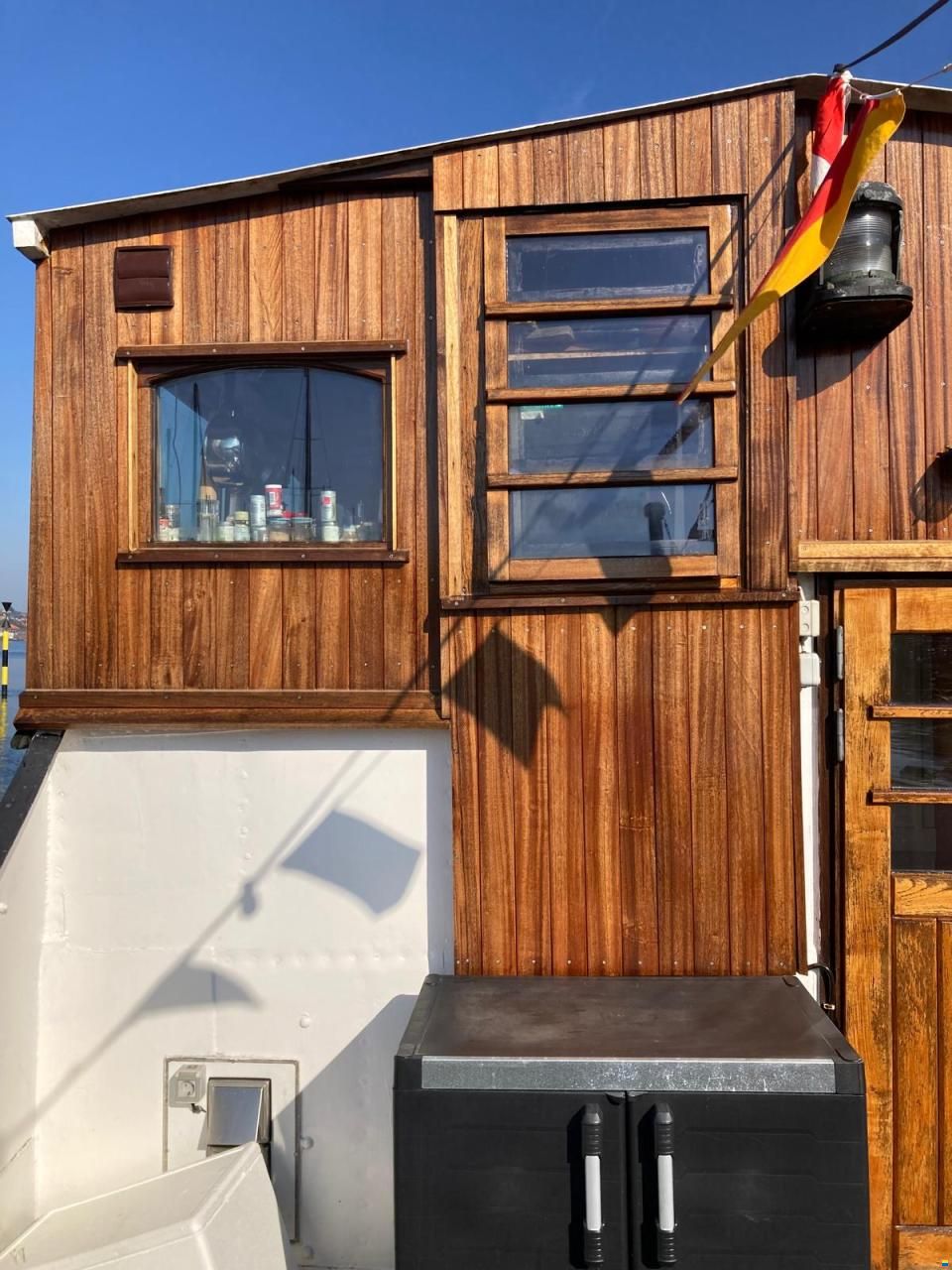 Wohnschiff / Hausboot