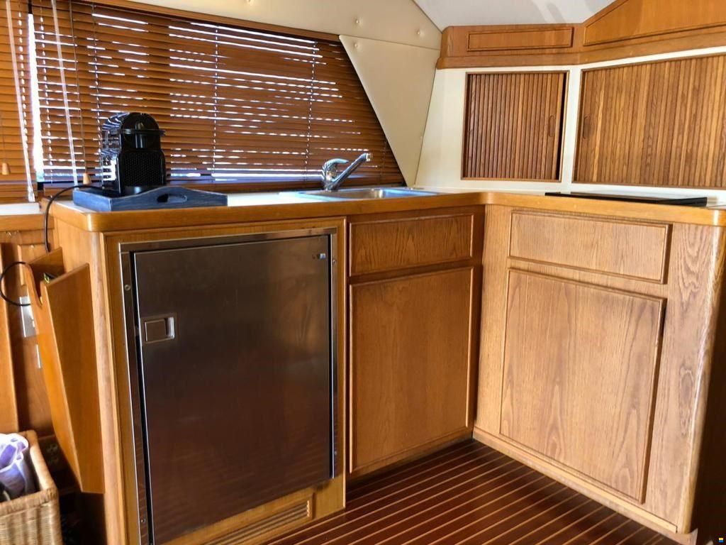 Bertram Yacht 37' Convertible
