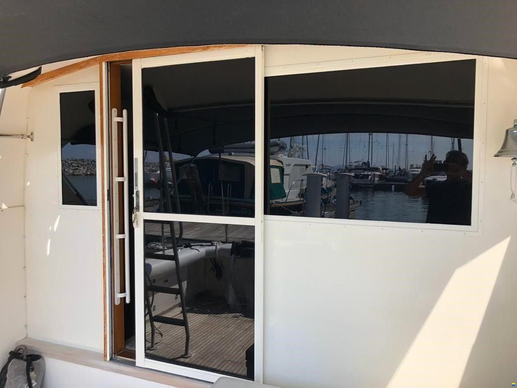 Bertram Yacht 37' Convertible