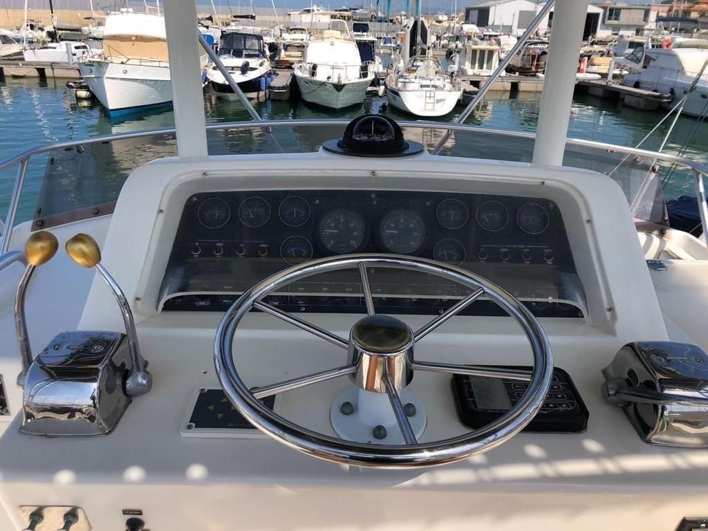 Bertram Yacht 37' Convertible