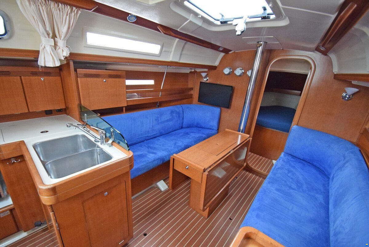 Dufour 34 Performance