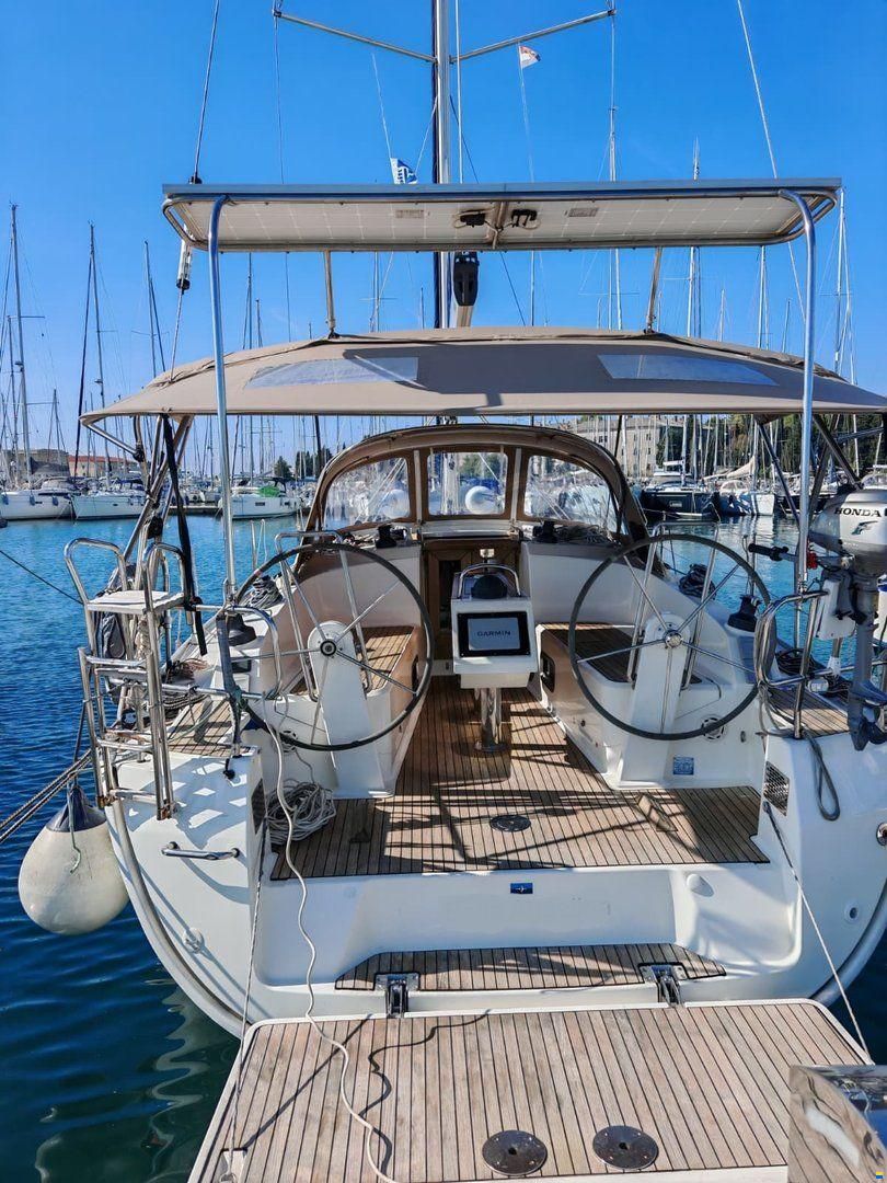 Bavaria Cruiser 37 / New Engine