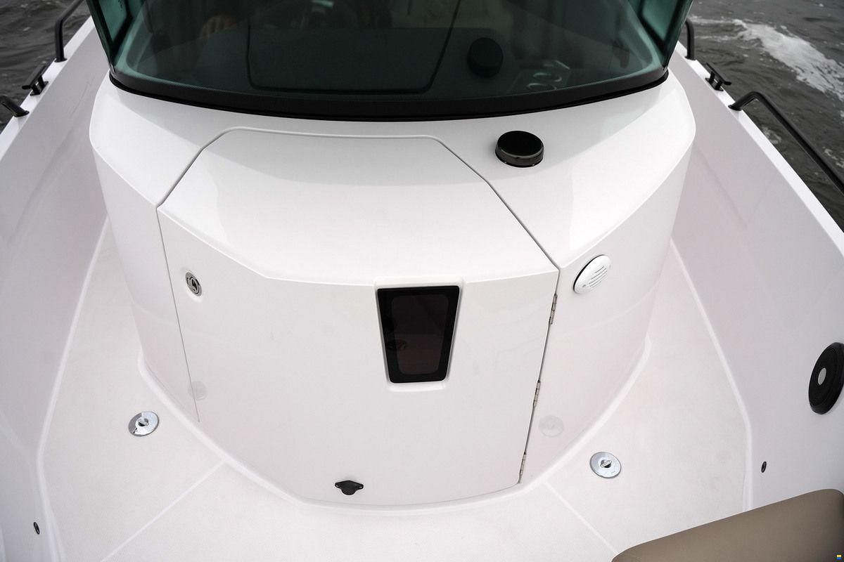 Axopar 28 Cabin