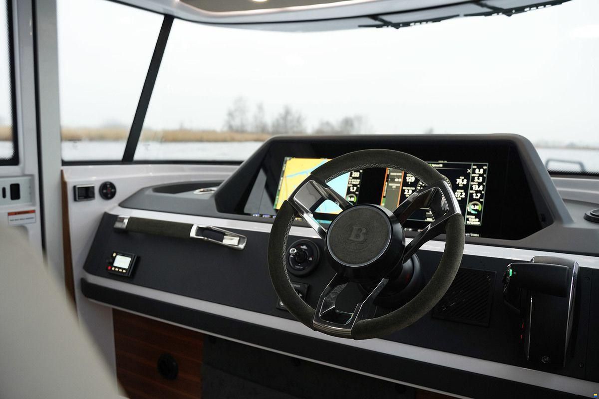Axopar 28 Cabin