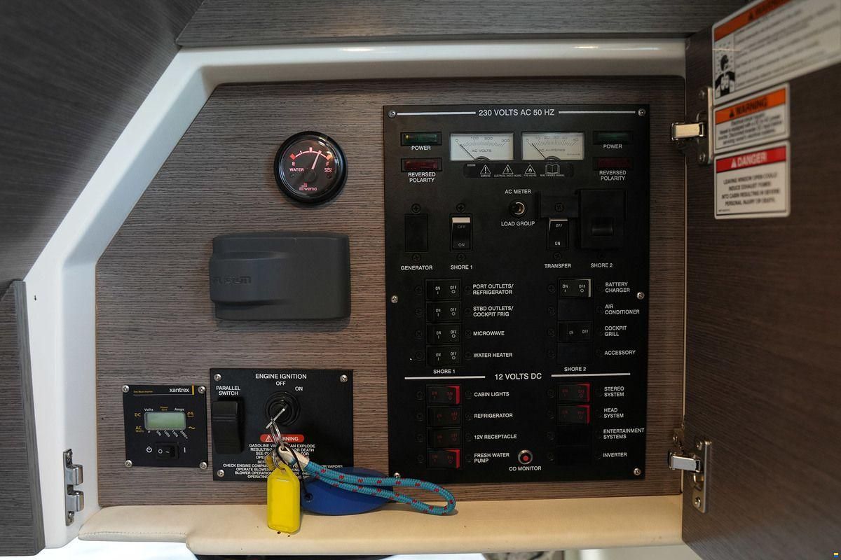 Sea Ray Sundancer 290