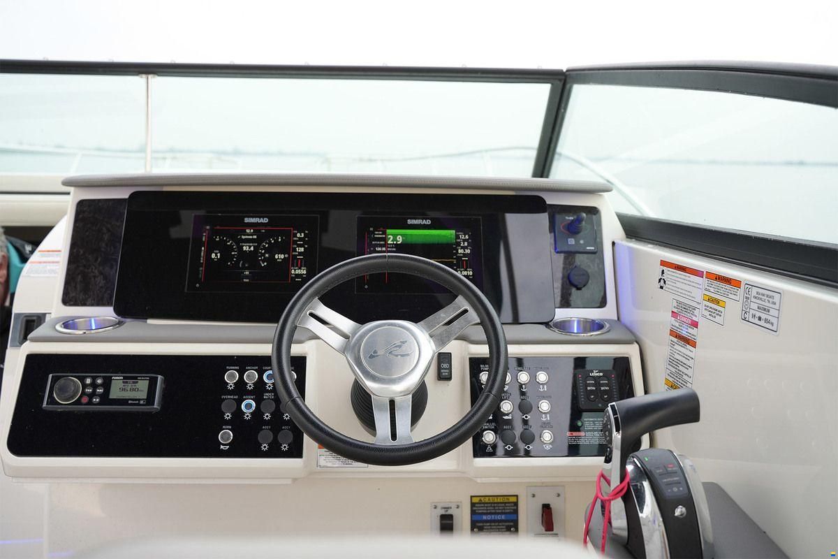 Sea Ray Sundancer 290
