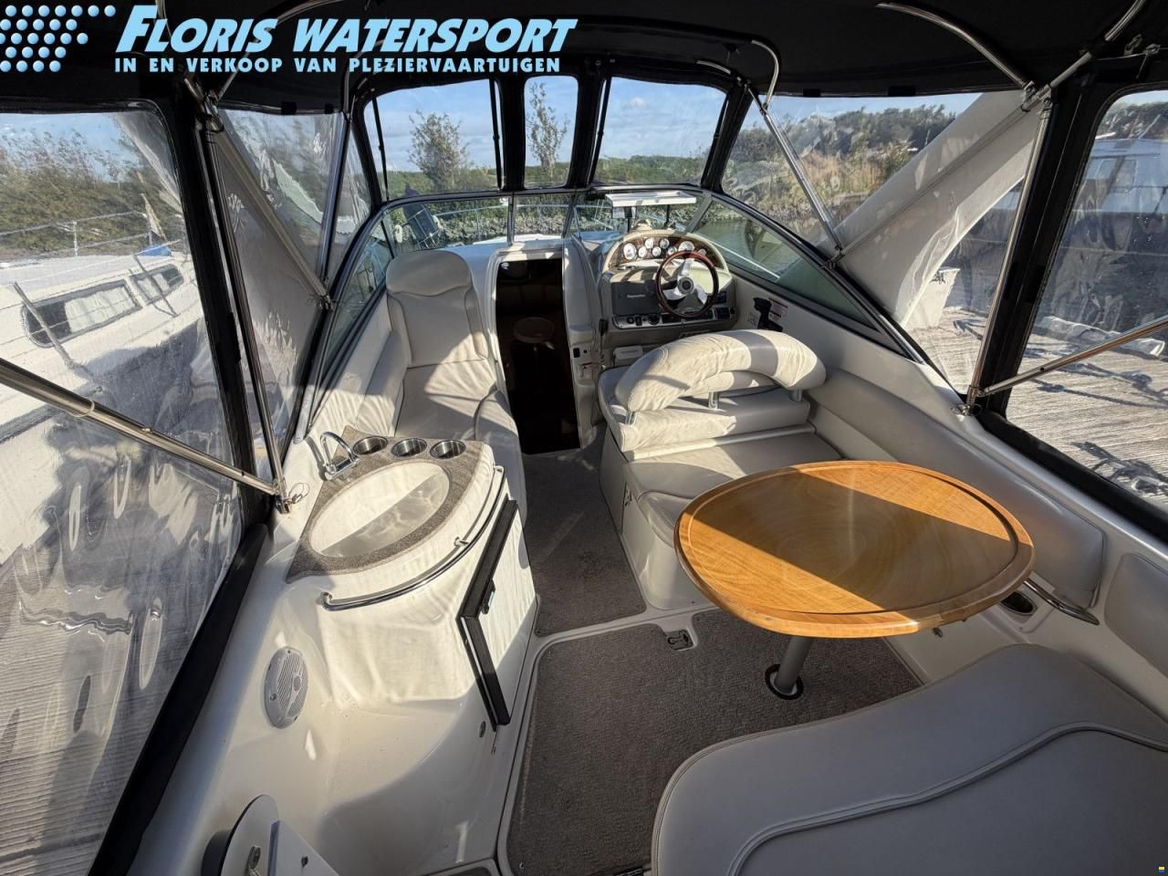 Larson Cabrio 274