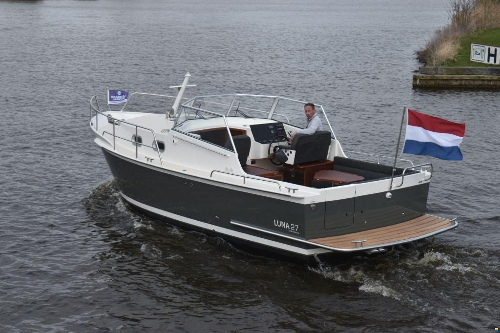 Luna 27