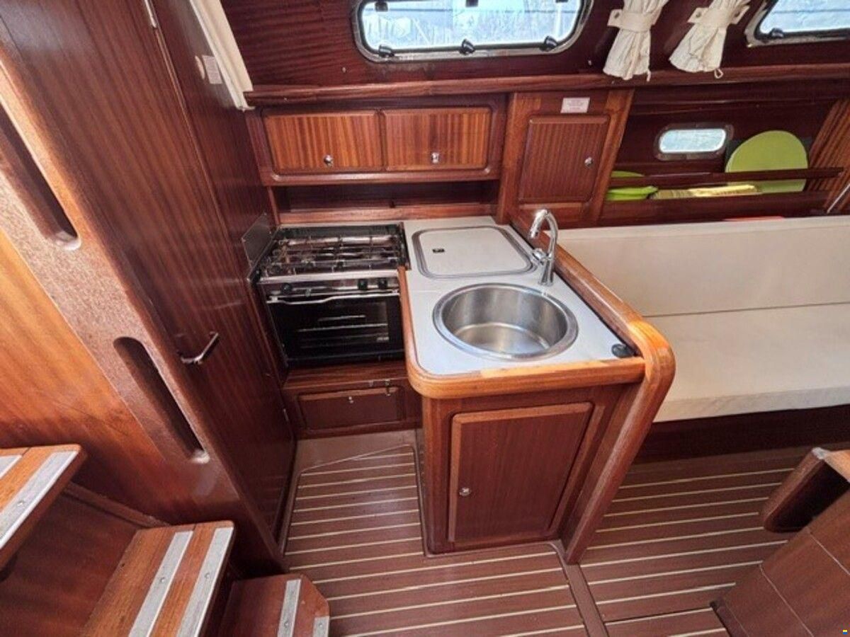 Bavaria 34