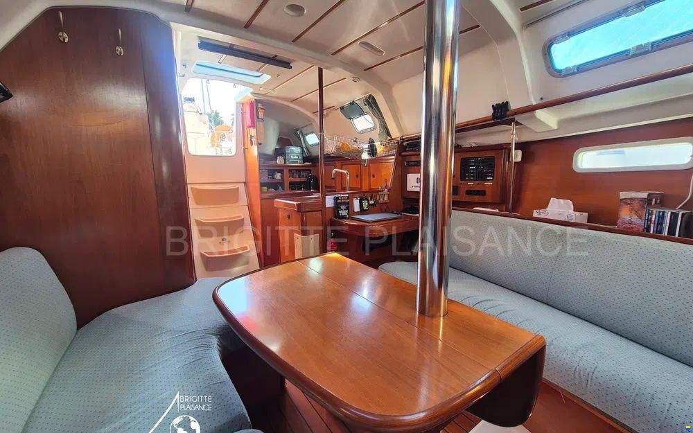 Beneteau Oceanis 331 Clipper