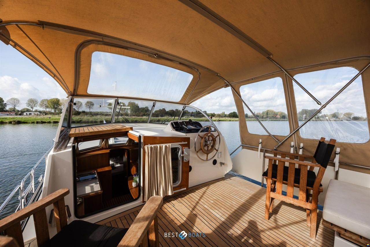 Linssen Grand Sturdy 30.9 AC Brilliant