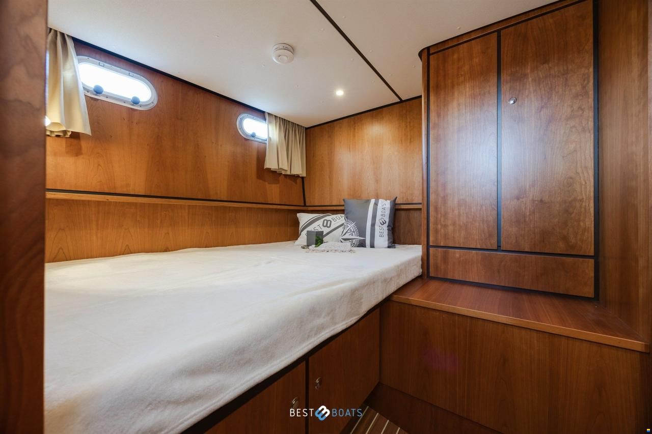 Linssen Grand Sturdy 30.9 AC Brilliant