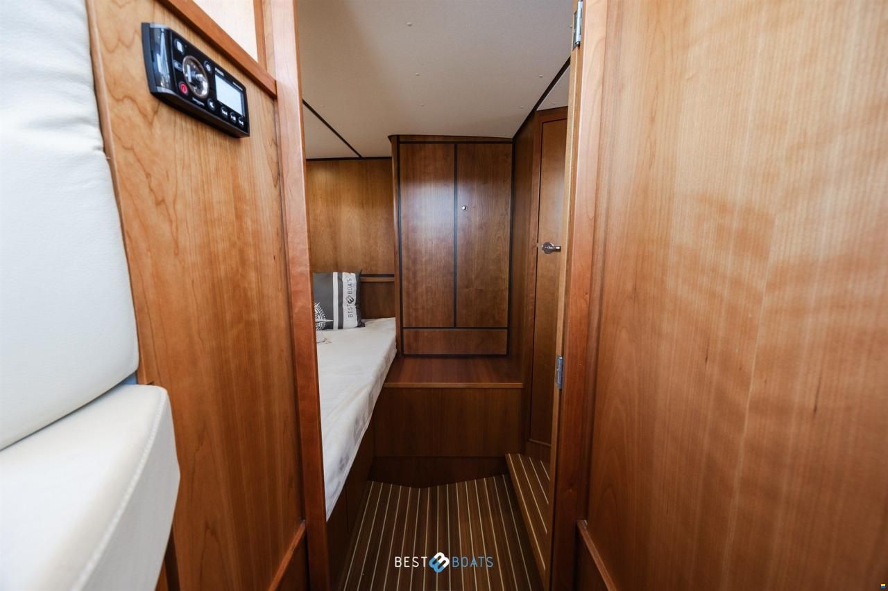 Linssen Grand Sturdy 30.9 AC Brilliant