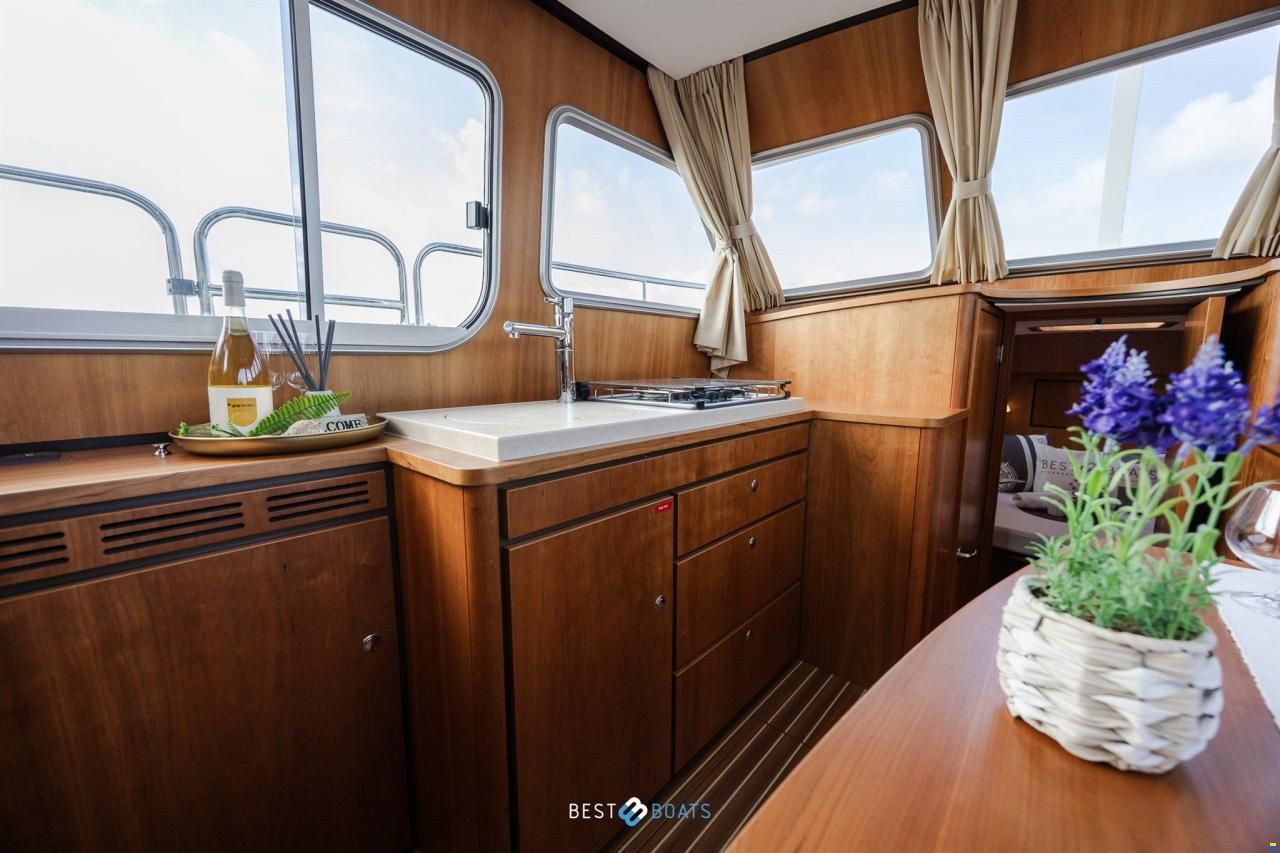 Linssen Grand Sturdy 30.9 AC Brilliant