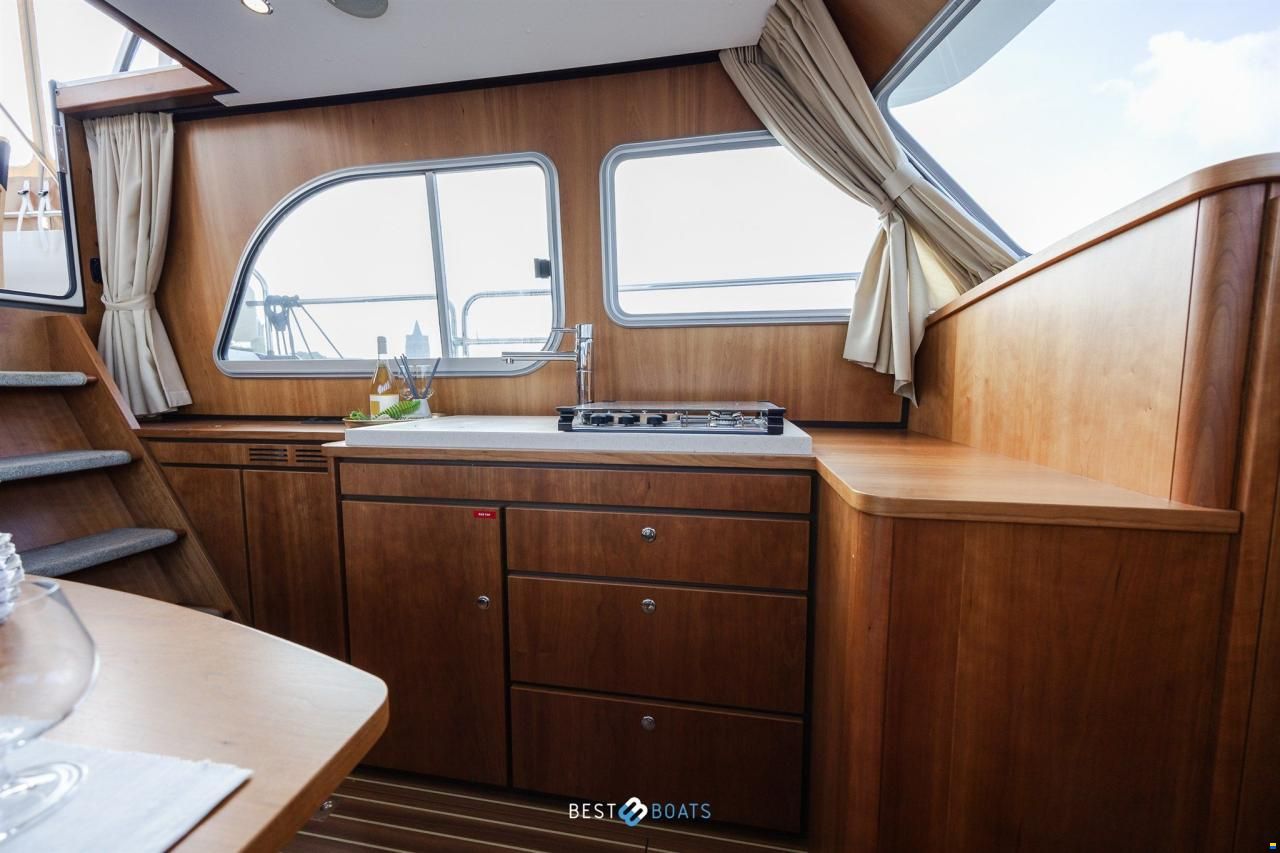 Linssen Grand Sturdy 30.9 AC Brilliant