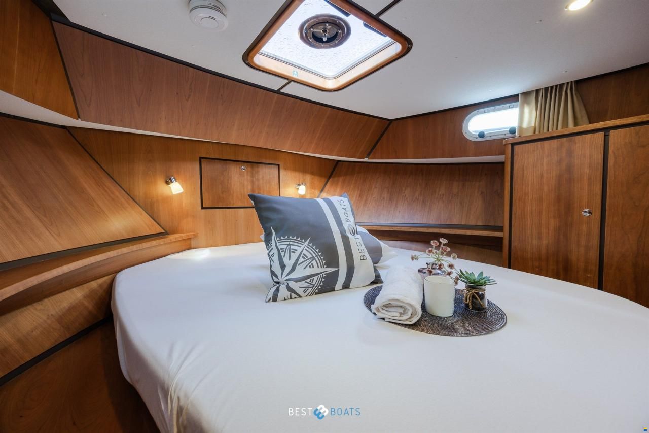 Linssen Grand Sturdy 30.9 AC Brilliant