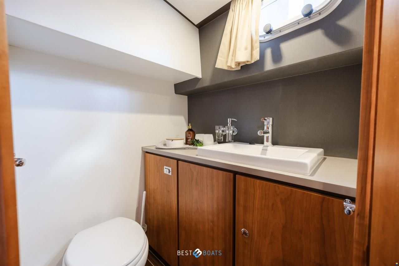 Linssen Grand Sturdy 30.9 AC Brilliant