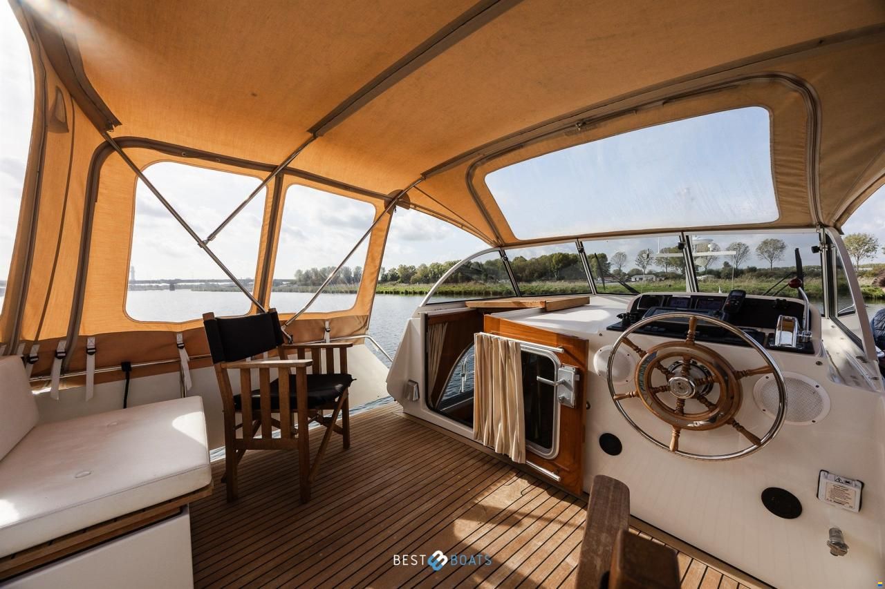 Linssen Grand Sturdy 30.9 AC Brilliant