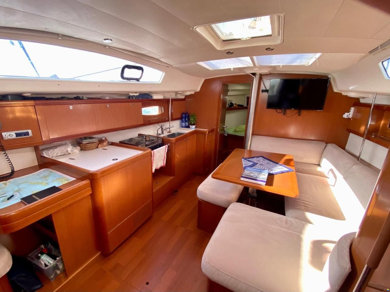 Beneteau Oceanis 40