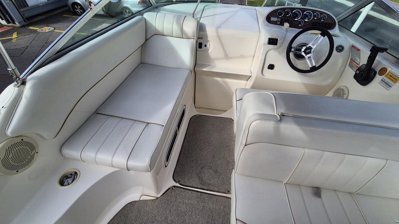 Sea Ray 240 Sundancer