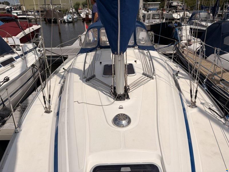 Bavaria 32